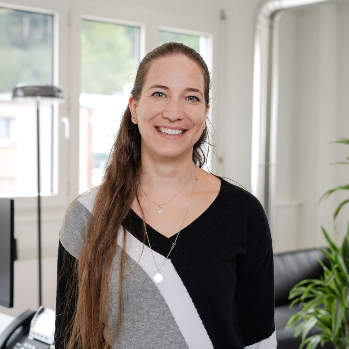 Silvia Stutz, Backoffice bei Dropex AG